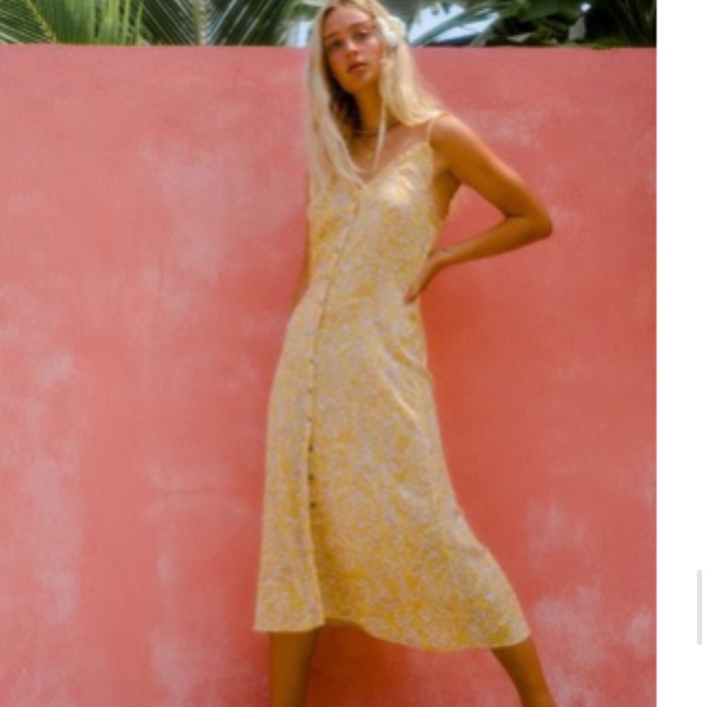 NWT! NEW!!! Yellow Floral Midi Dress